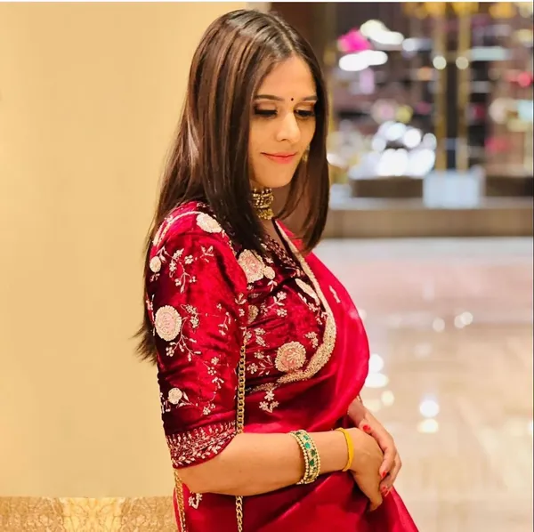 Red_CHERRY_RED_KHADI_ORGANZA_EMBROIDERED_SAREE